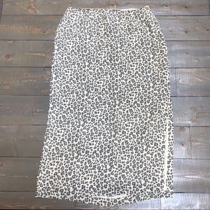 Silk Midi Leopard print skirt 🐆